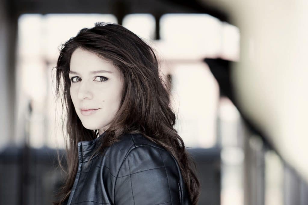 Award-winning soprano Elizabeth Watts